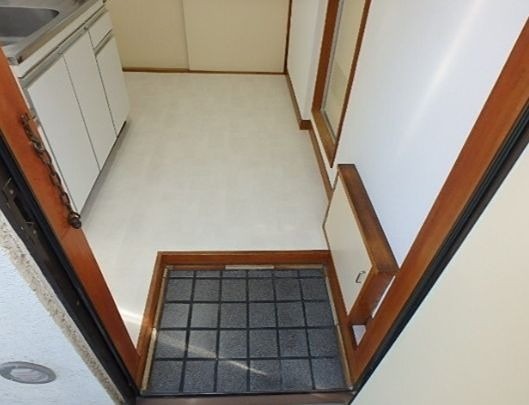 (玄関)