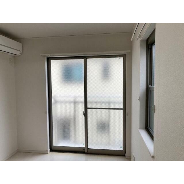 (居間)
