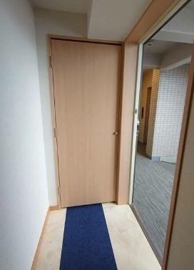 (玄関)