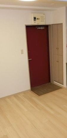 (玄関)