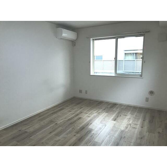 (居間)
