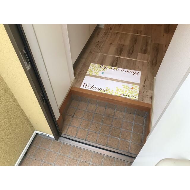 (玄関)