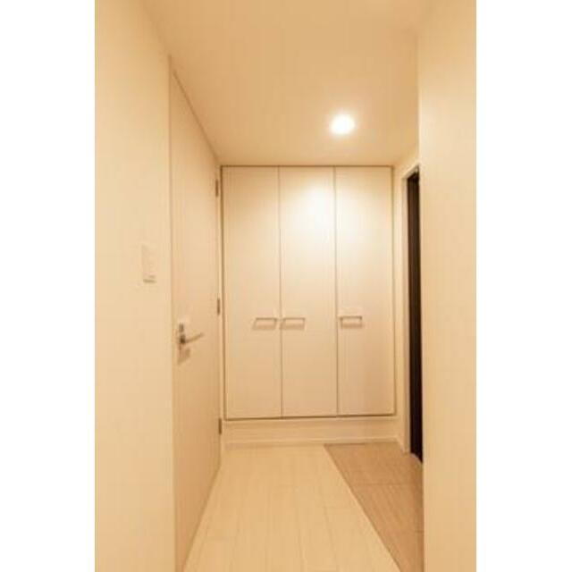 ※写真は同タイプ住戸です。(玄関)