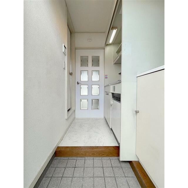 (玄関)