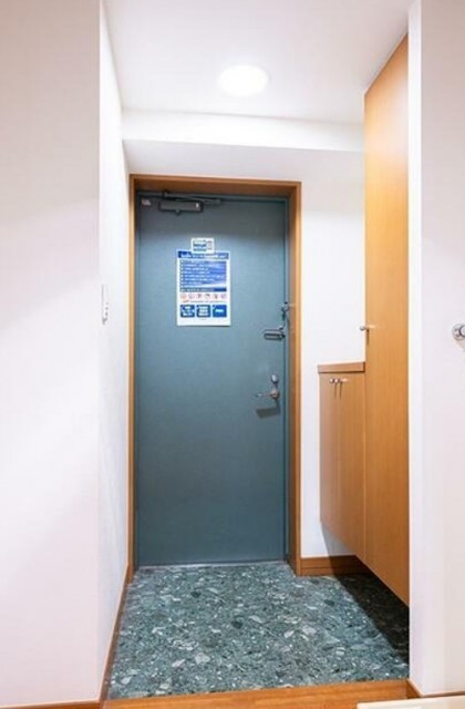 (玄関)