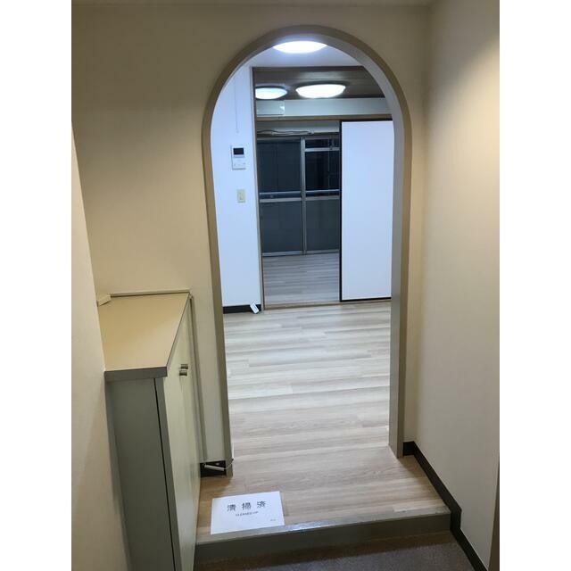 (玄関)