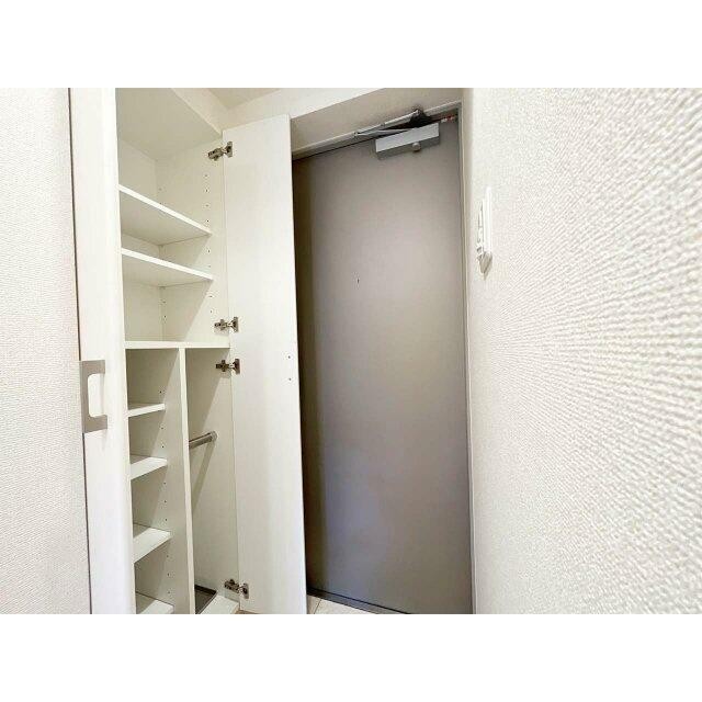 (玄関)