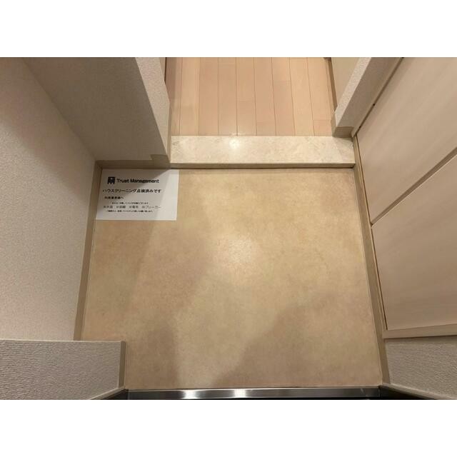 (玄関)