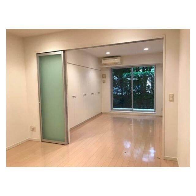 (居間)