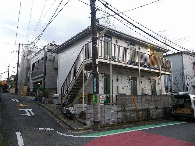 世田谷区弦巻2丁目 【賃貸居住】アパート