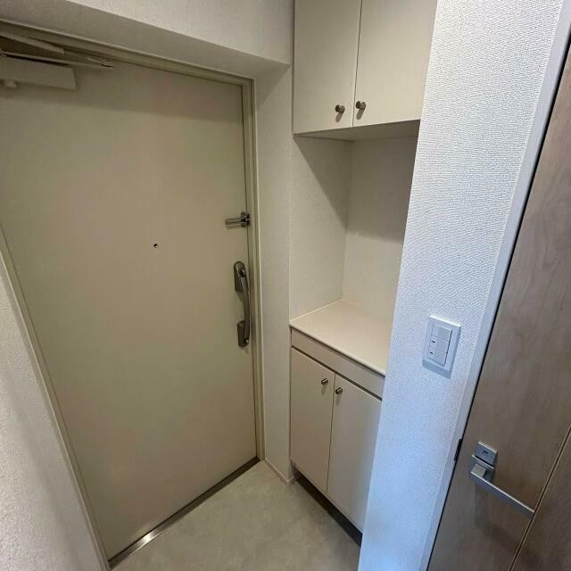 (玄関)
