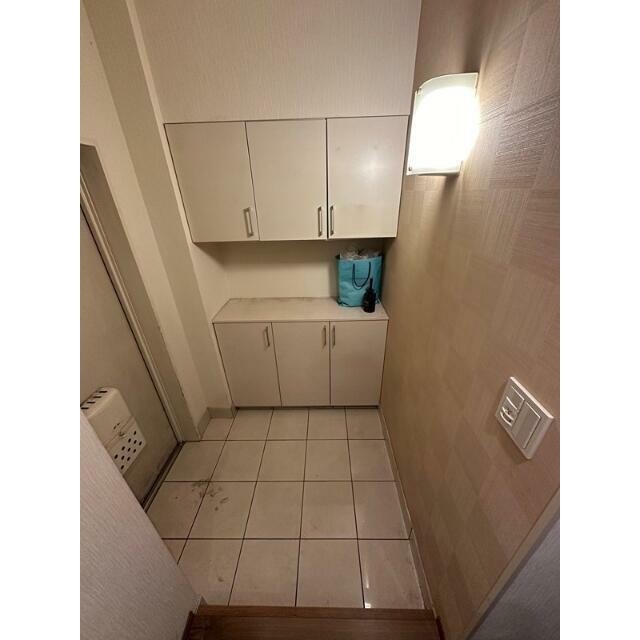 (玄関)