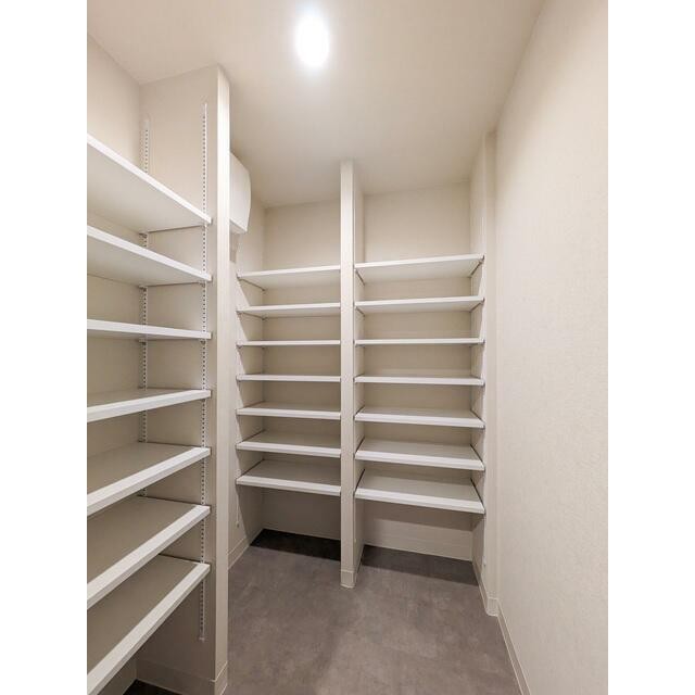 シューズボックス