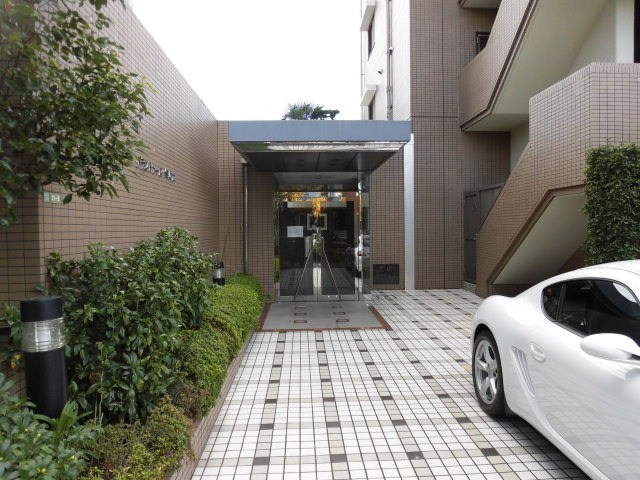 (玄関)