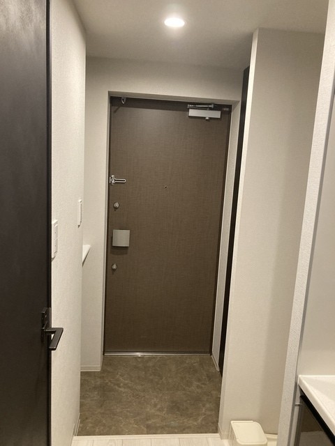 (玄関)