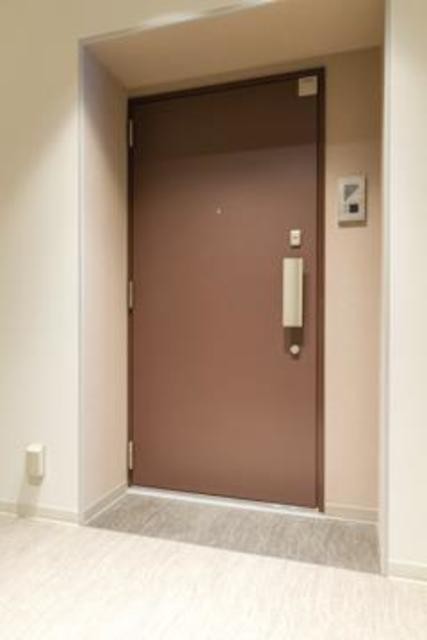 ※写真は同タイプ住戸です。(玄関)