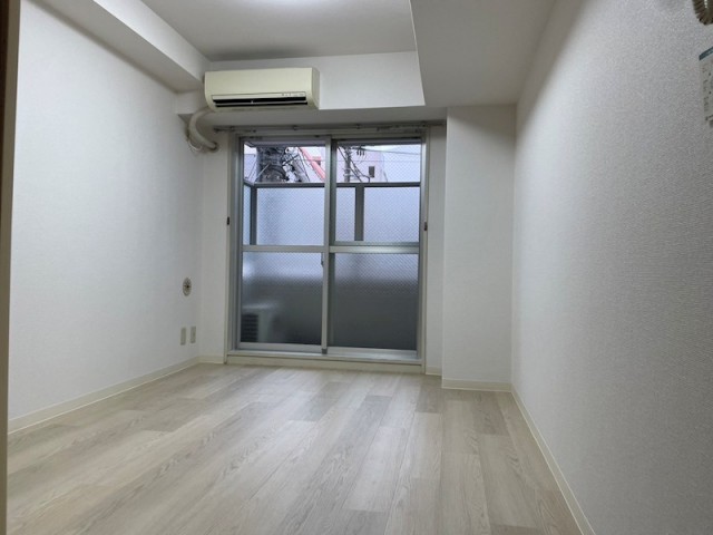 (居間)