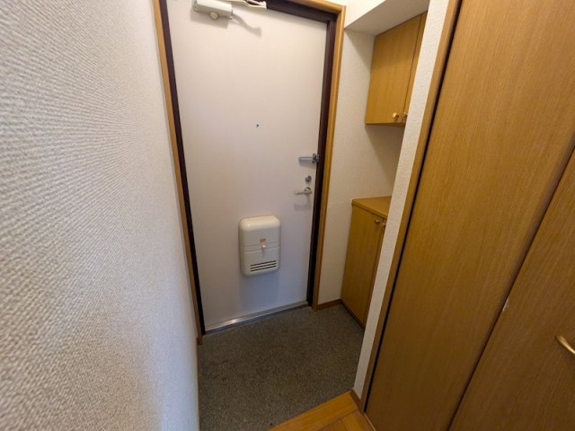 (玄関)
