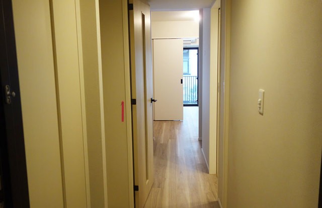 ※写真は同タイプ住戸です。(玄関)
