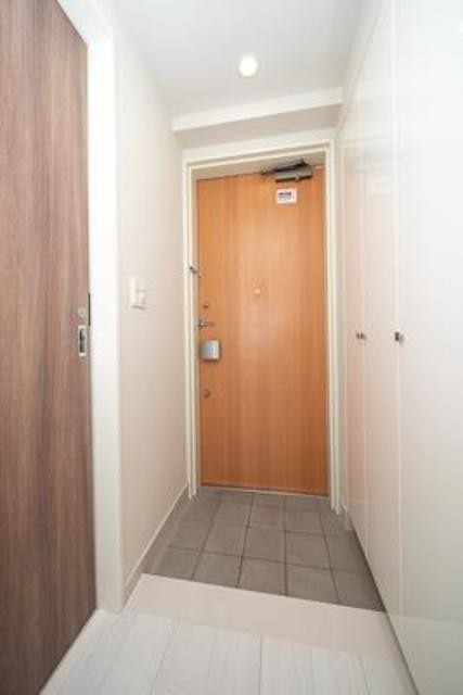 ※写真は同タイプ住戸です。(玄関)