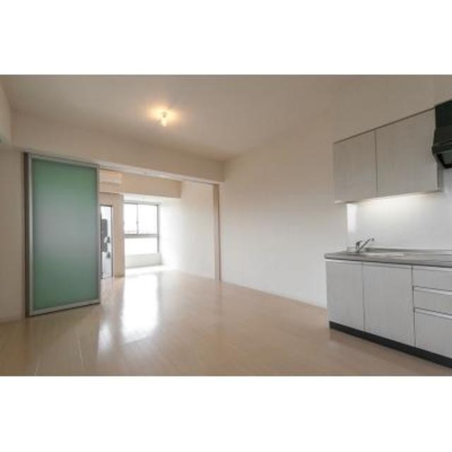 ※写真は同タイプ住戸です。(居間)