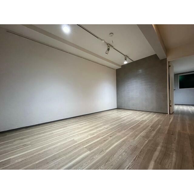 (居間)