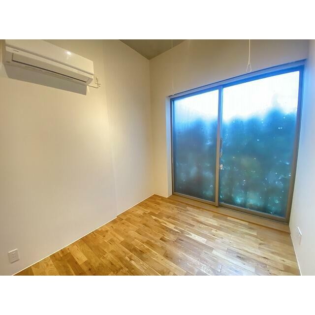 (居間)