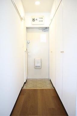 ※同仕様写真含む(玄関)