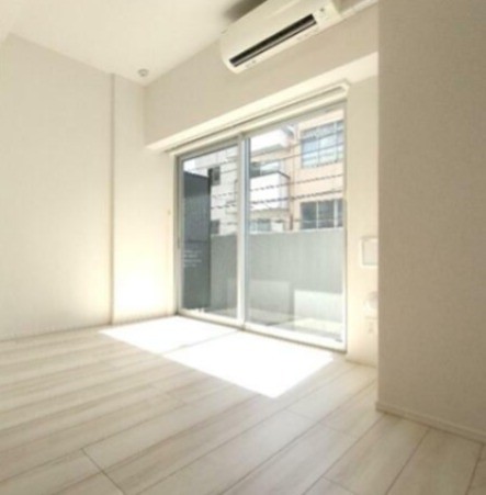 (居間)