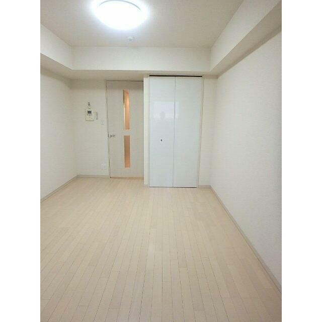 (居間)