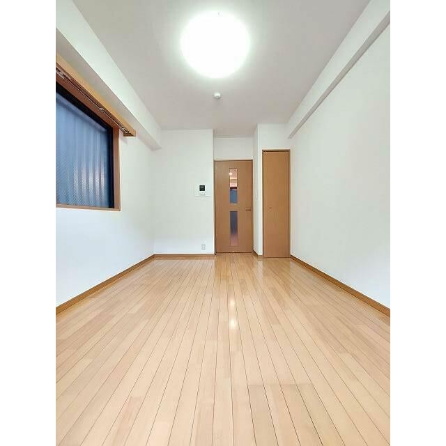 (居間)