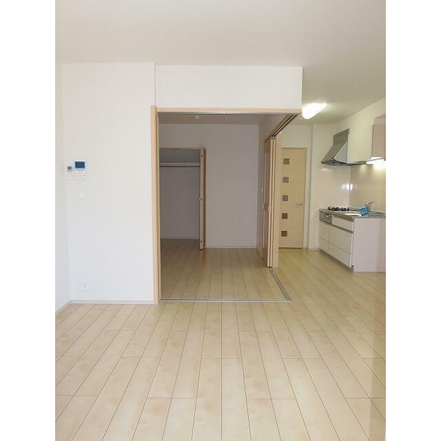 (居間)