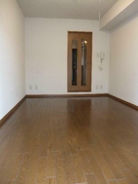 (居間)