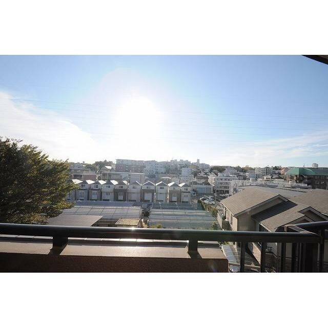 別のお部屋のお写真になります。