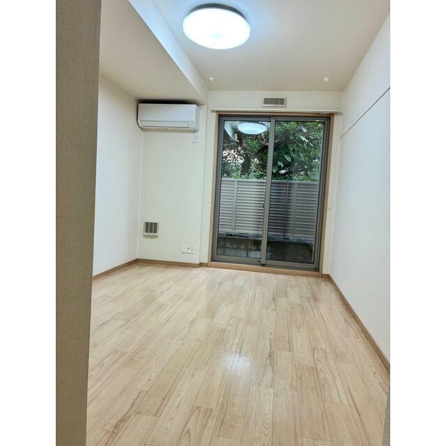 (居間)