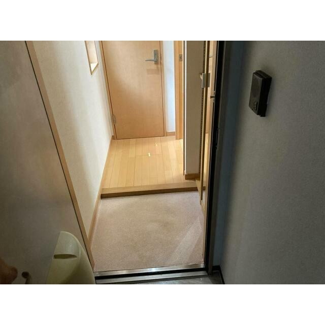 (玄関)