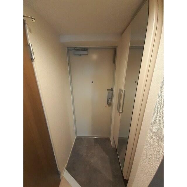 (玄関)