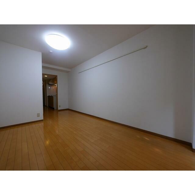 (居間)