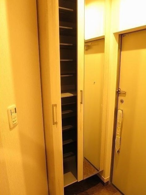 ※同仕様写真(玄関)