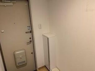 ※同仕様写真含む(玄関)