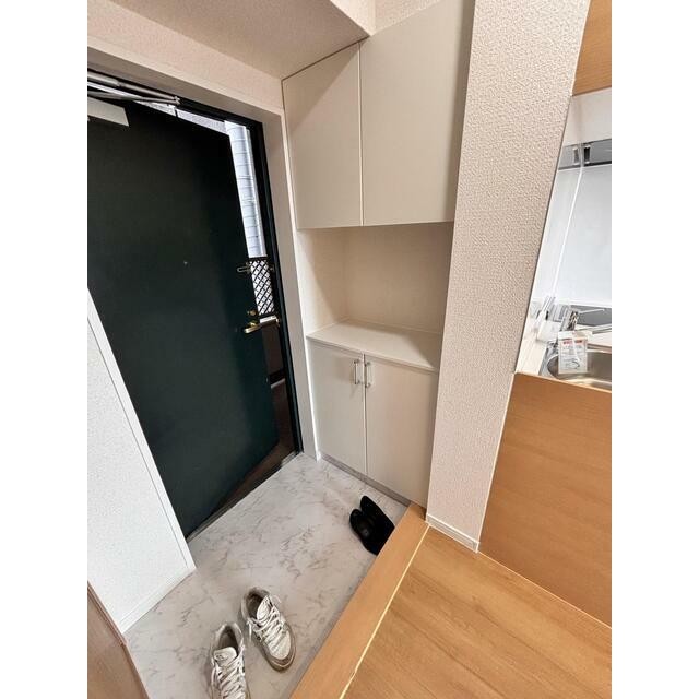 (玄関)