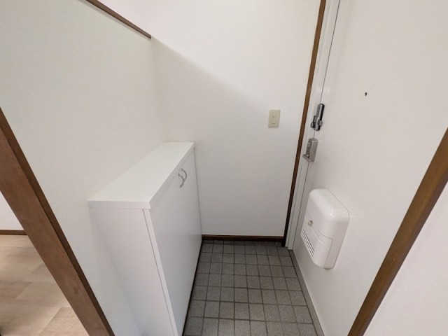 (玄関)