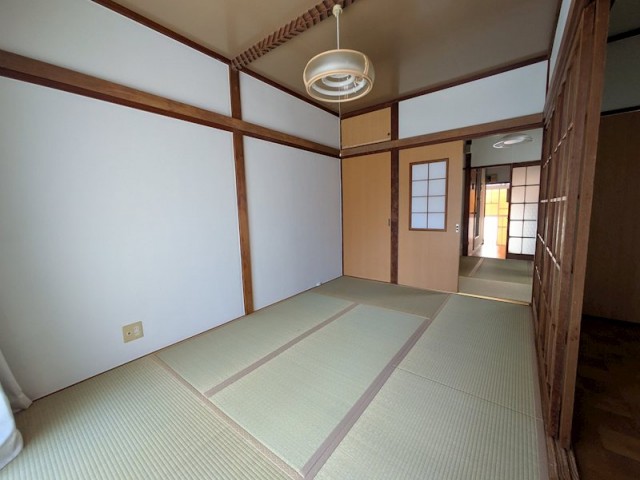 (居間)