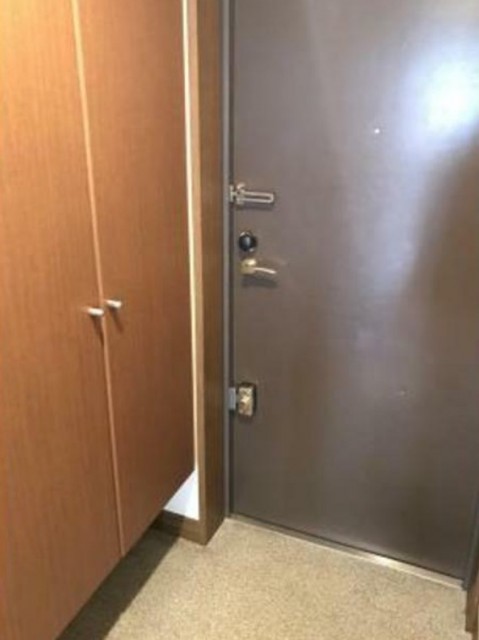 (玄関)