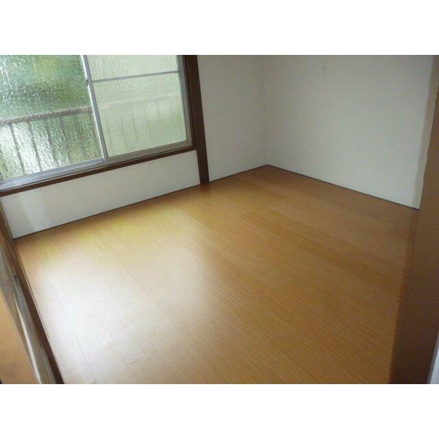 (居間)