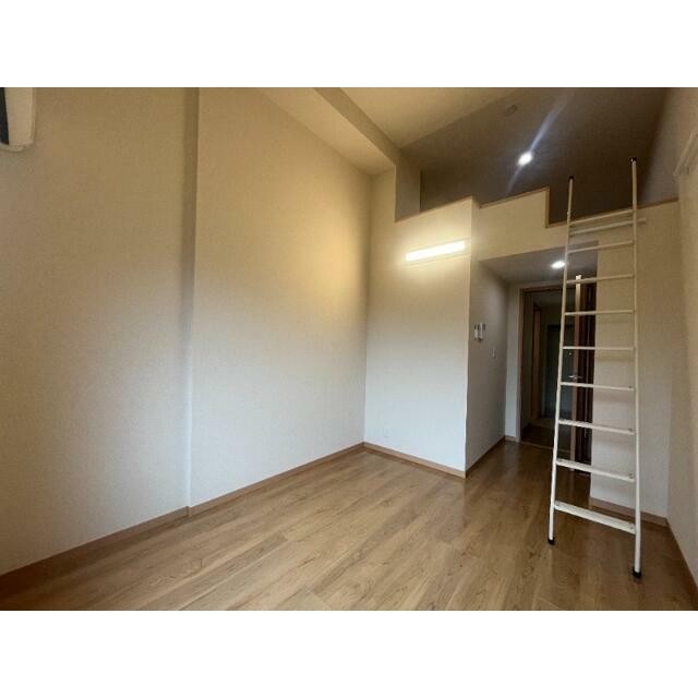 (居間)