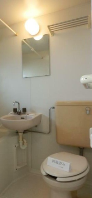 写真は別室ですが雰囲気は同じです。(内装)