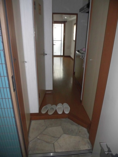 (玄関)