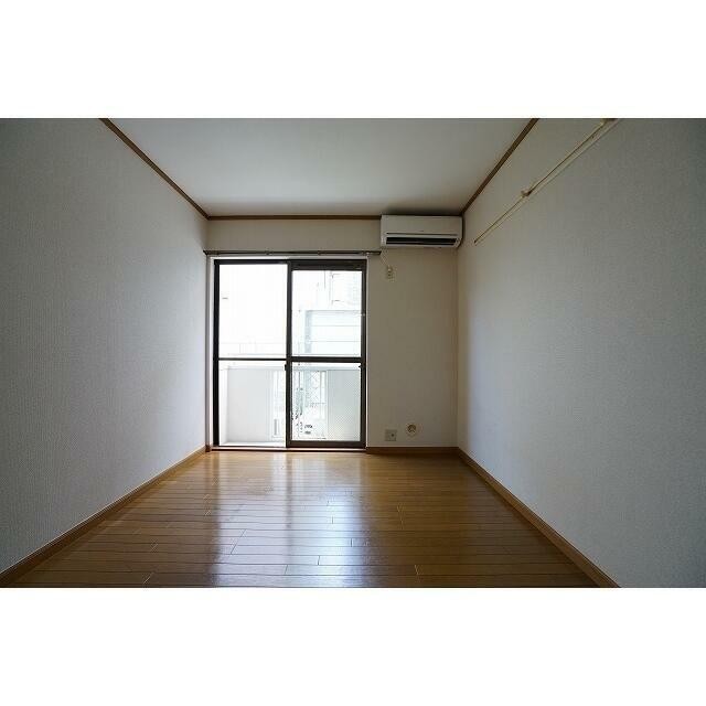 洋室(居間)