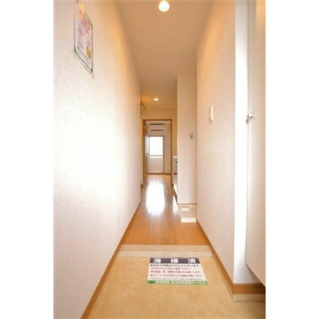※同仕様写真含む(玄関)